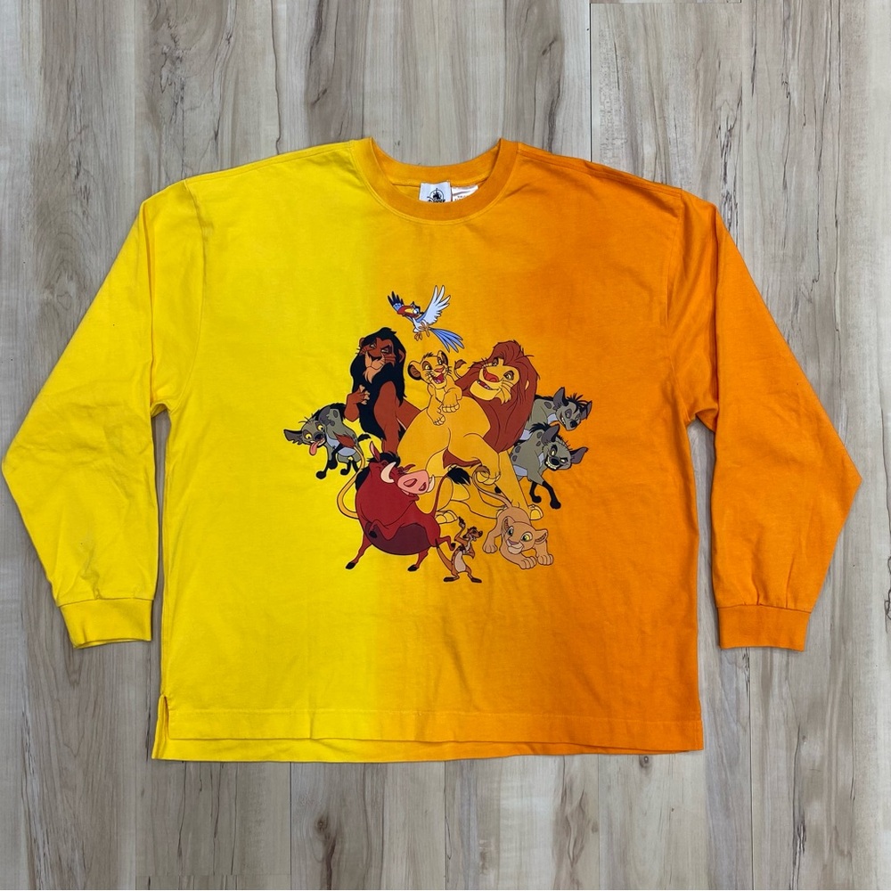 Disney The Lion King long sleeve shirt Adult size Large Orange Celebration Crew